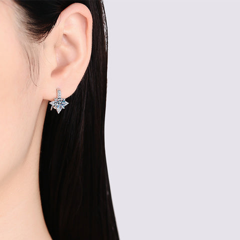 Model wearing the 925 silver 1 carat moissanite ear hook, illustrating its elegant look and how it enhances any outfit.
