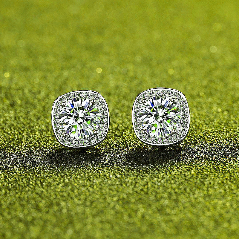  Front view of 925 silver inlaid 1 carat moissanite square stud earrings, showcasing their exquisite square design and brilliance.