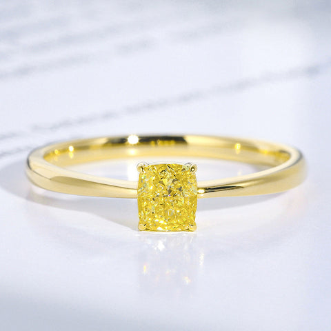 A stunning front view of the 925 silver yellow zircon ring, showcasing its brilliant sparkle and elegant design.